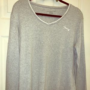 Tommy Hilfiger shirt vneck size XL